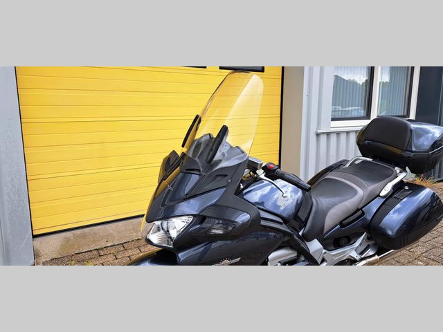 honda - st-1300-pan-european