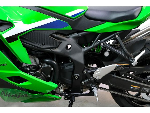 kawasaki - ninja-zx-4rr
