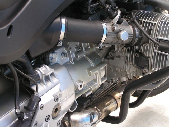 bmw - r-1100-rs