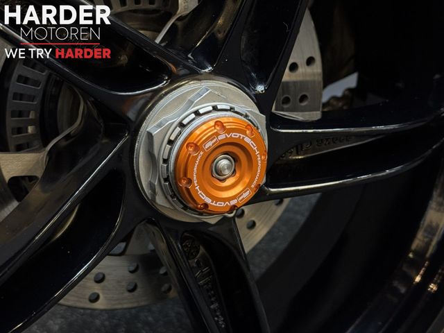 ktm - 1290-super-duke-r