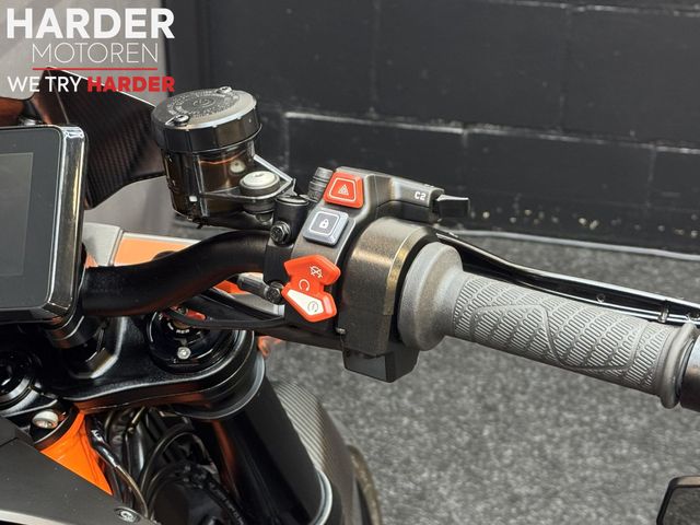 ktm - 1290-super-duke-r