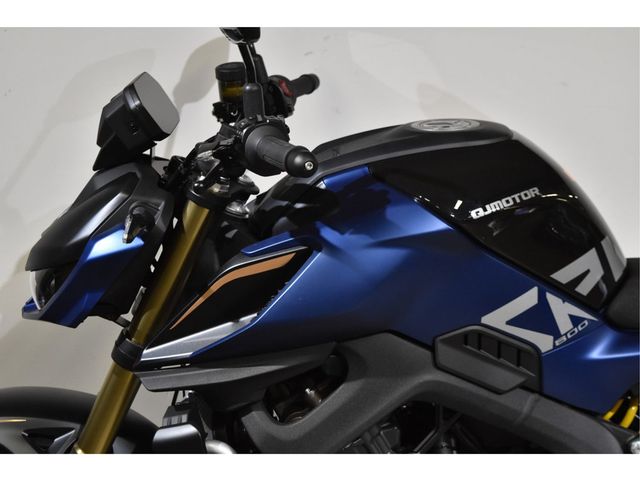 QJMOTOR - srk-800-rr