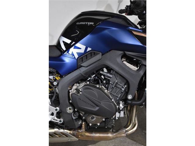 QJMOTOR - srk-800-rr