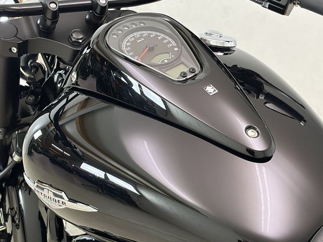 suzuki - c-1500-lc-intruder