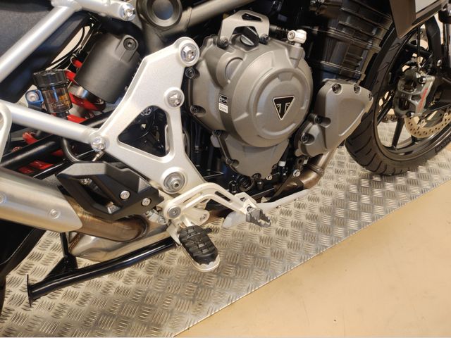 triumph - tiger-1200-gt-pro