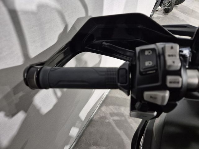 honda - crf-1000-l-africa-twin-dct