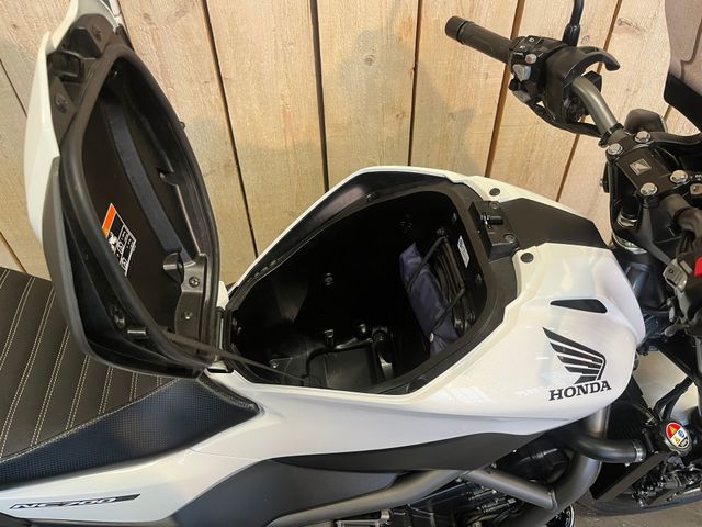honda - nc-700-s-dct