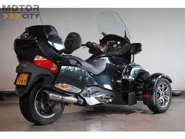 can-am - spyder-rt