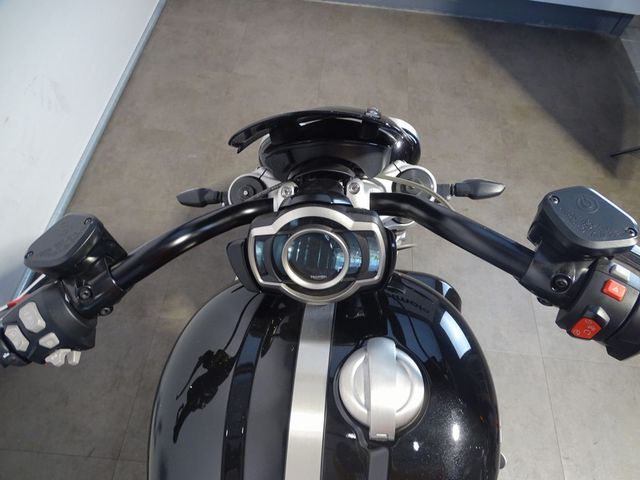 triumph - rocket-iii-gt