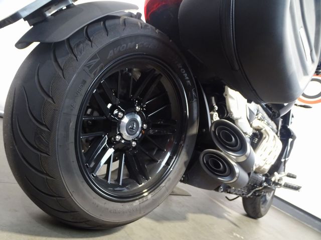 triumph - rocket-iii-gt