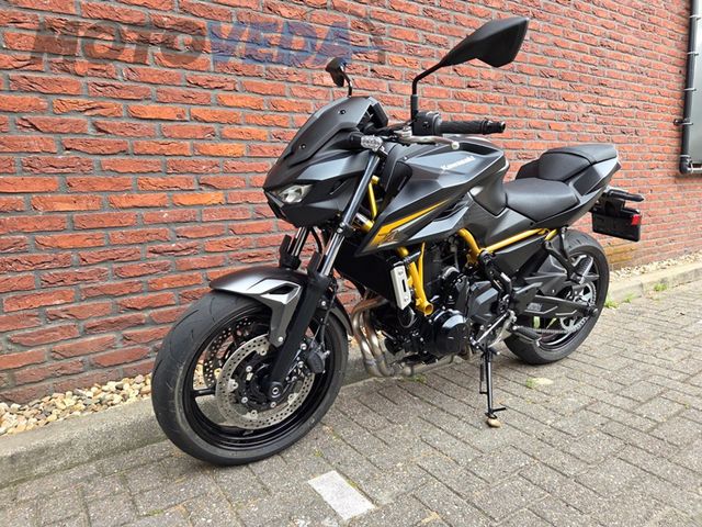 kawasaki - z650-s