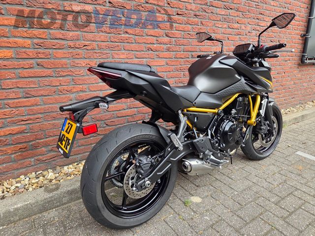 kawasaki - z650-s