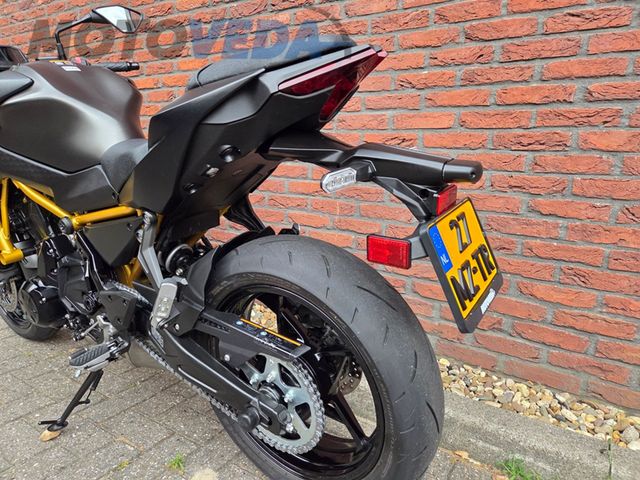 kawasaki - z650-s