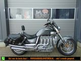 TRIUMPH ROCKET III