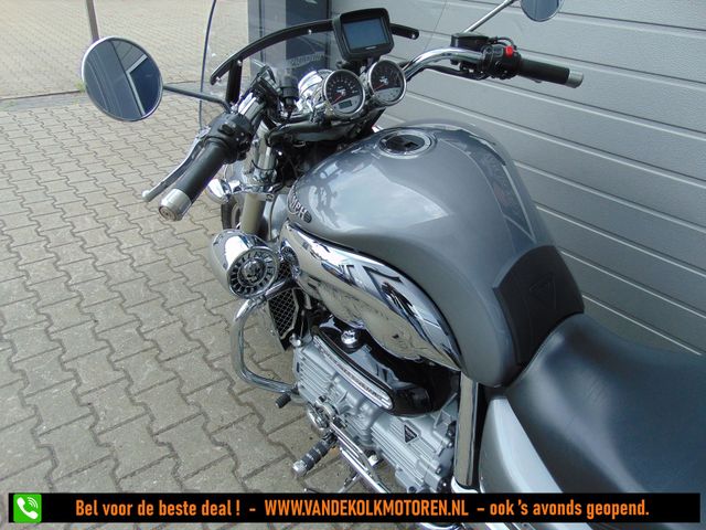 triumph - rocket-iii