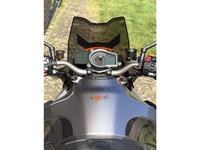 ktm - 1290-super-duke-gt