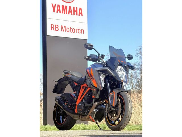 ktm - 1290-super-duke-gt