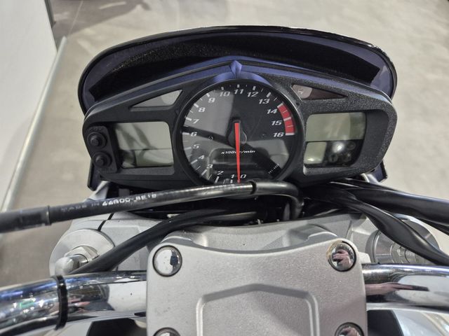 suzuki - gsr-600