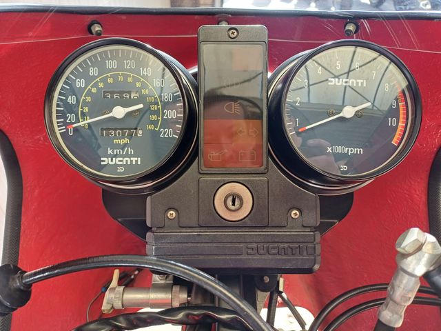 ducati - mike-hailwood-replica