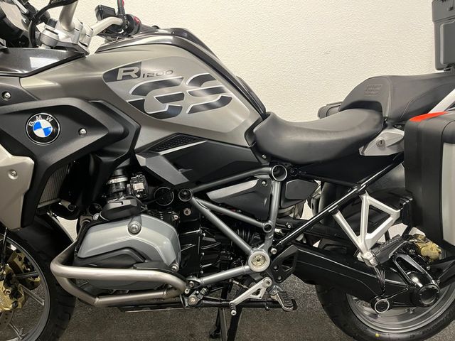 bmw - r-1200-gs