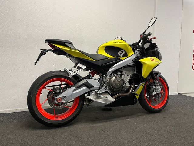 aprilia - tuono-660