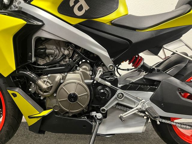 aprilia - tuono-660