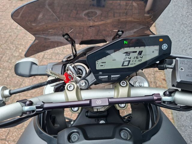 yamaha - mt-09-street-tracker