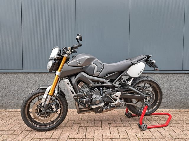 yamaha - mt-09-street-tracker