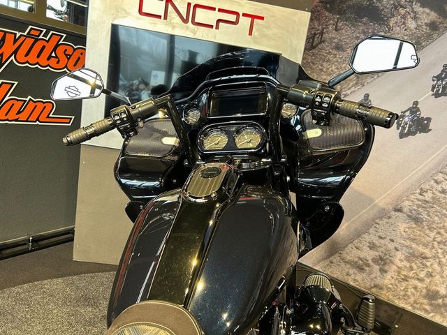 harley-davidson - road-glide-cvo-fltrxse