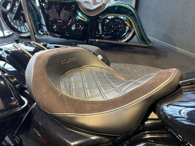 harley-davidson - road-glide-cvo-fltrxse