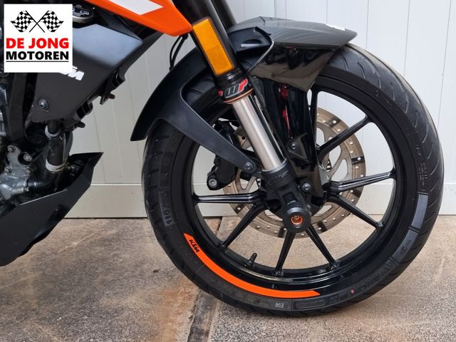 ktm - 125-duke