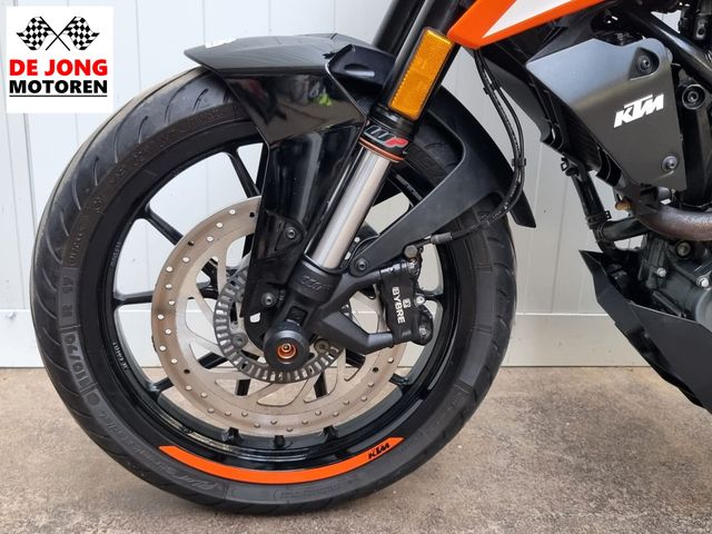 ktm - 125-duke
