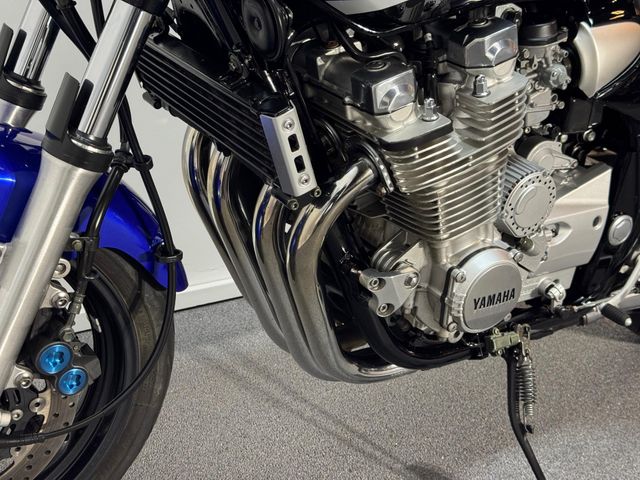 yamaha - xjr-1300-sp
