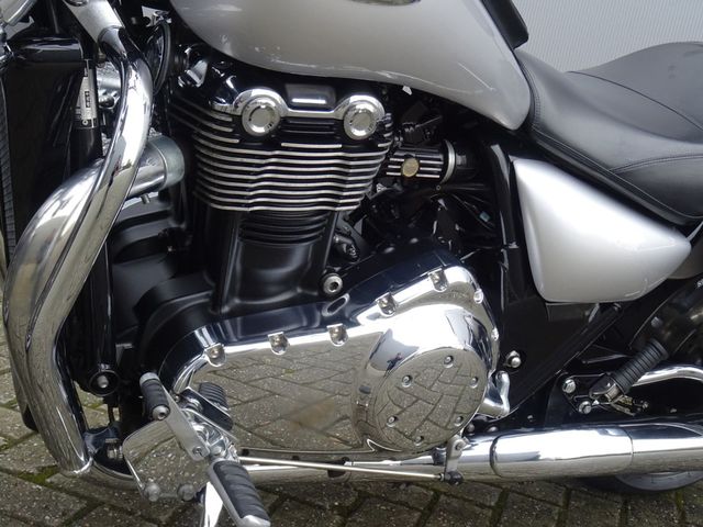triumph - thunderbird