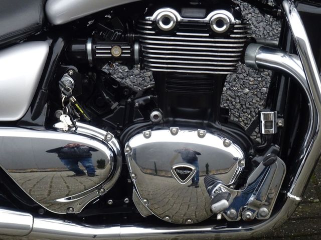triumph - thunderbird