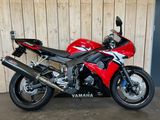 YAMAHA YZF R6