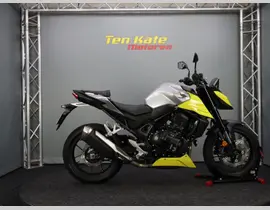 Honda CB 750 Hornet E-Clutch 2026 nieuw