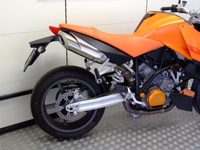 ktm - 990-super-duke