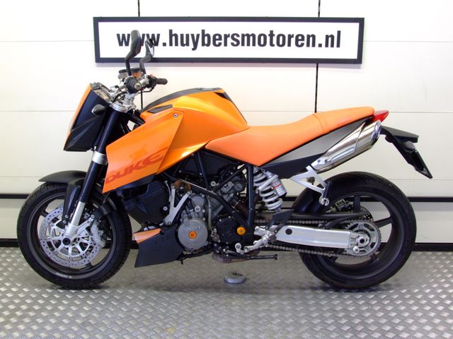 ktm - 990-super-duke