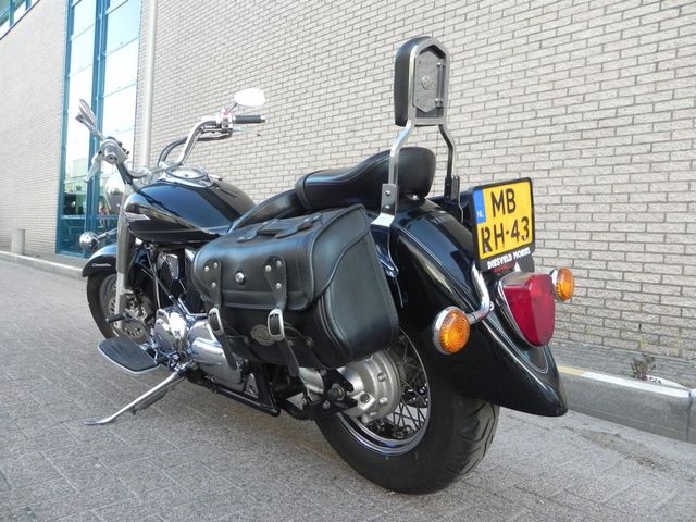 yamaha - xvs-1100-a-dragstar-classic