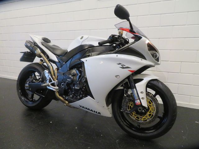 yamaha - yzf-r1