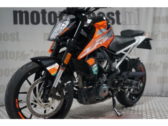 ktm - 390-duke