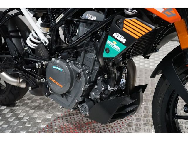 ktm - 390-duke