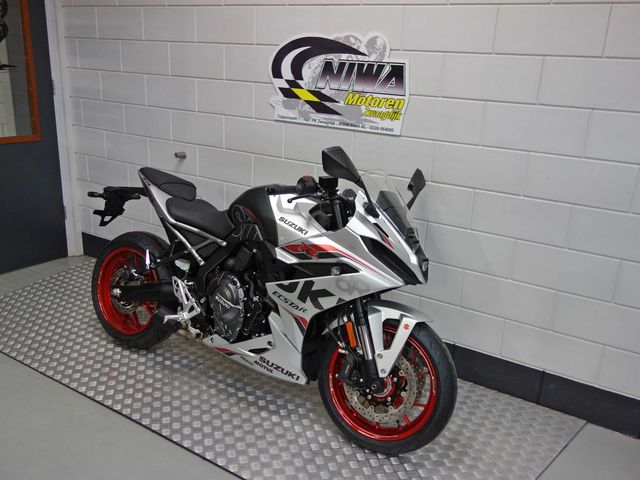 suzuki - gsx-8r
