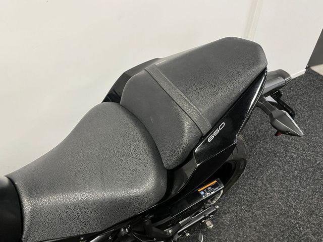 kawasaki - z650