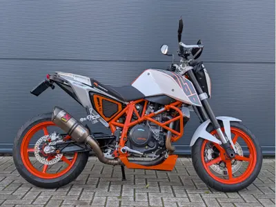 KTM 690 DUKE – foto 2