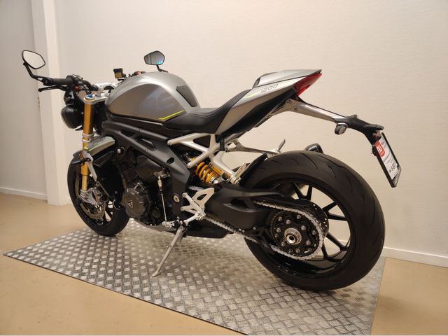 triumph - speed-triple-1200-rs