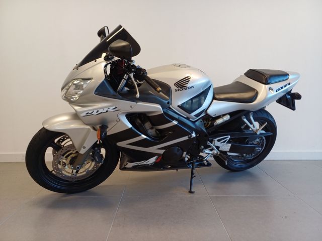honda - cbr-600-f