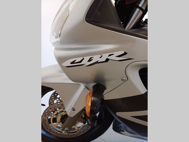 honda - cbr-600-f