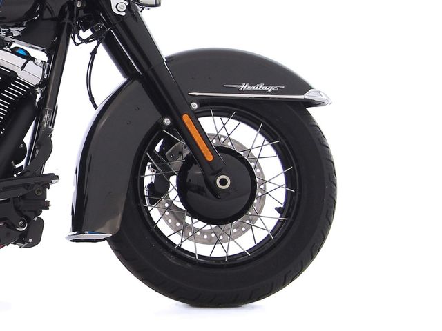 harley-davidson - heritage-softail-classic-114-flhcs